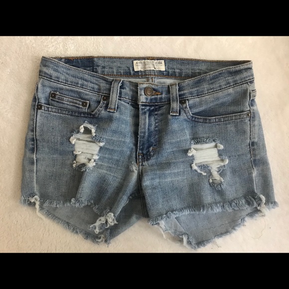 American Eagle distressed high waisted shorts - Picture 1 of 3